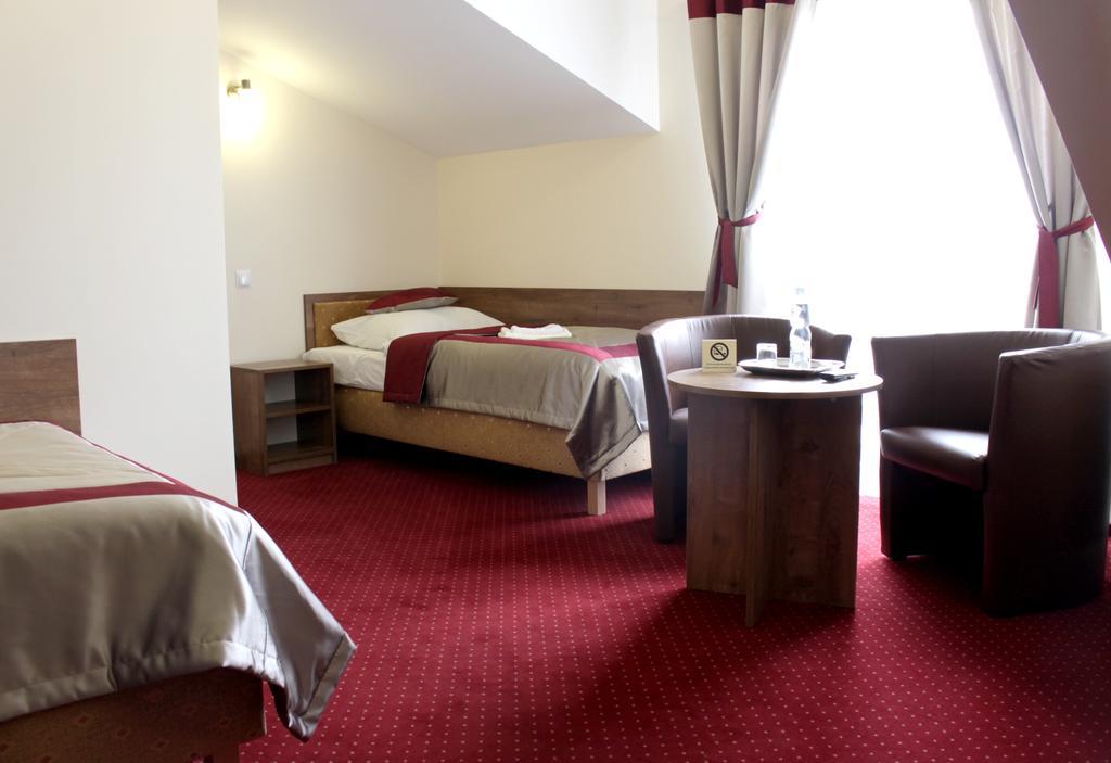 Hotel Dukat Biala Podlaska Bilik gambar