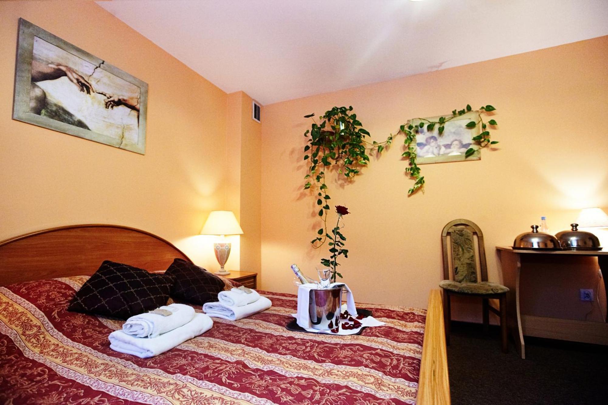 Hotel Dukat Biala Podlaska Luaran gambar