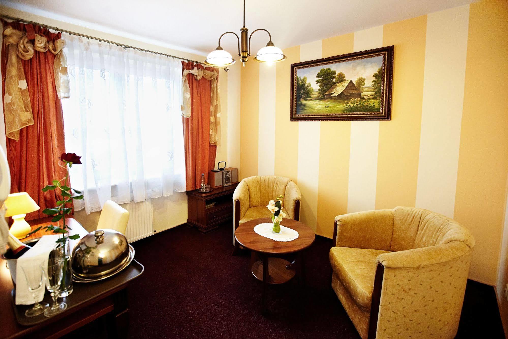 Hotel Dukat Biala Podlaska Luaran gambar
