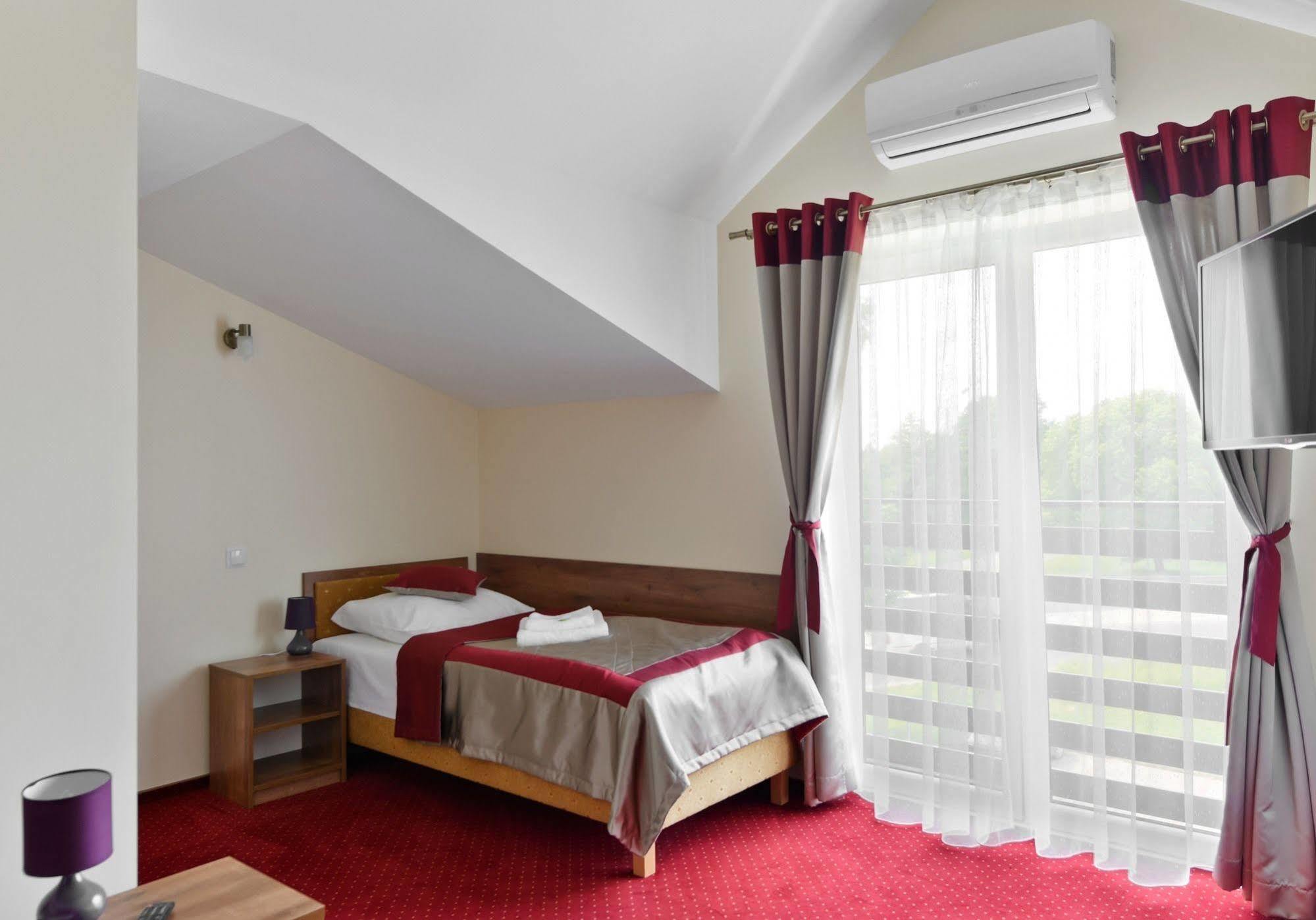 Hotel Dukat Biala Podlaska Luaran gambar